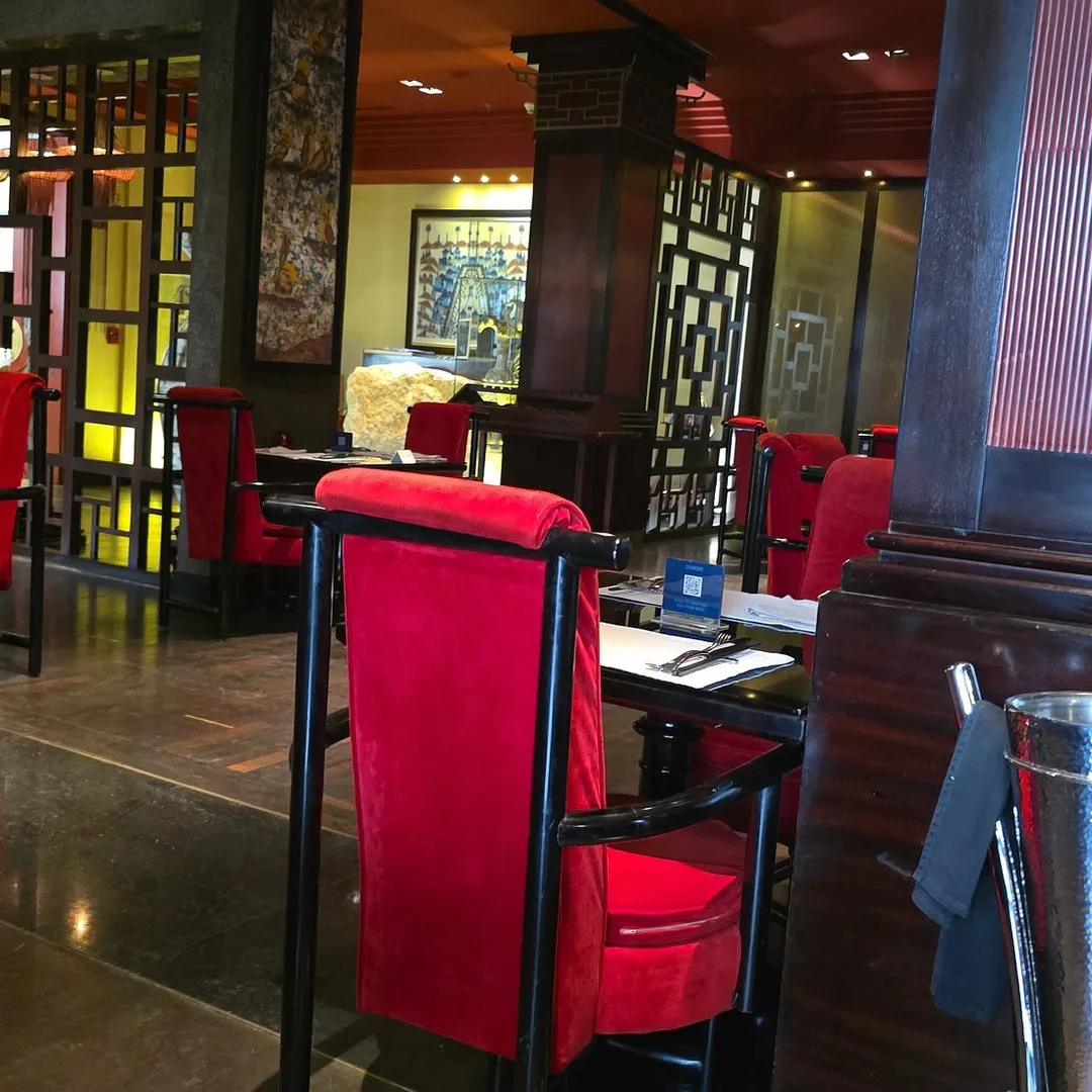 Chinoix: Where the Renaissance Hotel Guests Actually Eat 2