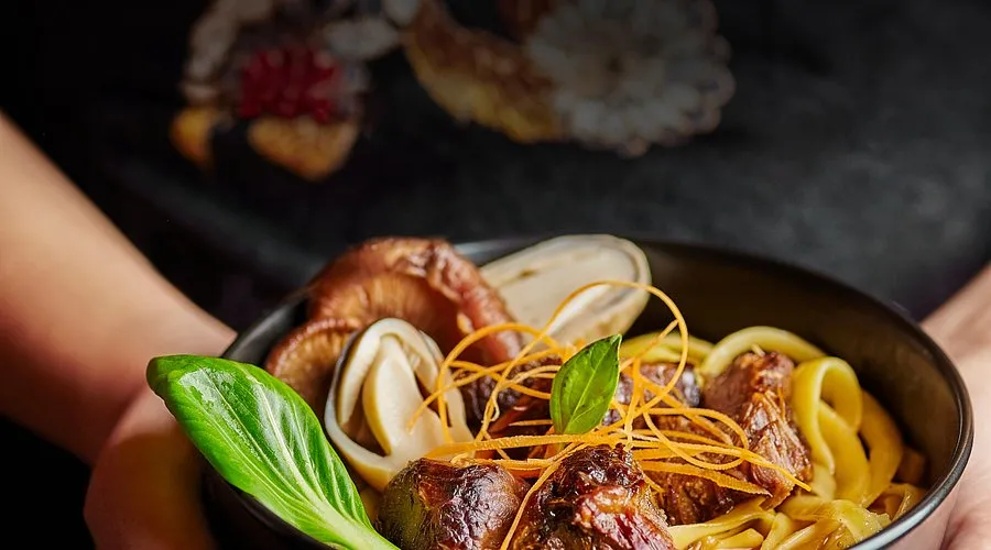 Chinoix: Where the Renaissance Hotel Guests Actually Eat 4